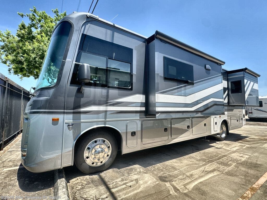 New 2026 Jayco Precept 31UL available in Seguin, Texas