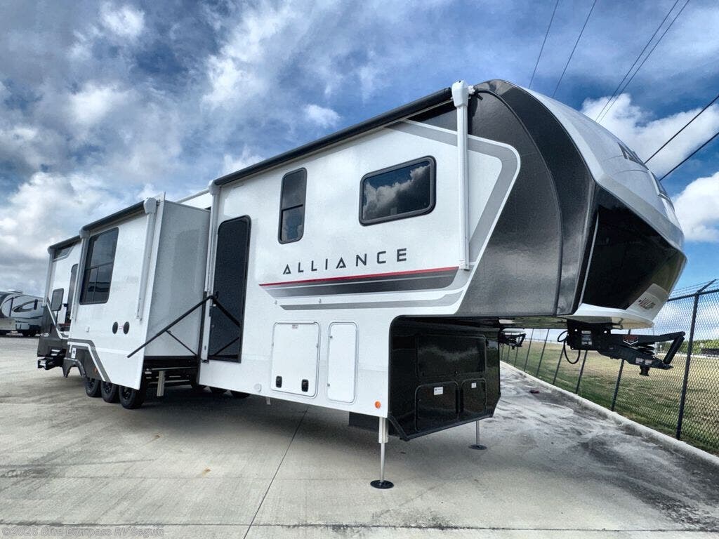 New 2027 Alliance RV Valor 44V14 available in Seguin, Texas