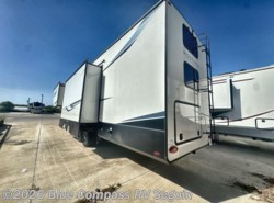 Used 2022 Keystone Montana High Country 351BH available in Seguin, Texas