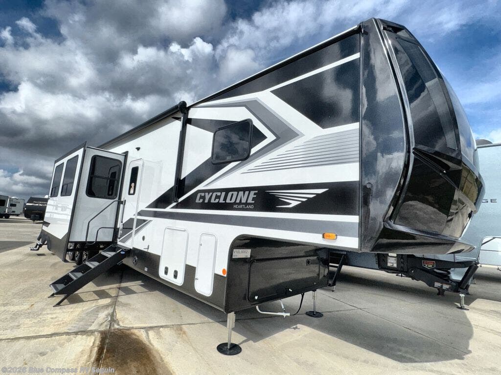 New 2027 Heartland Cyclone 3914 available in Seguin, Texas
