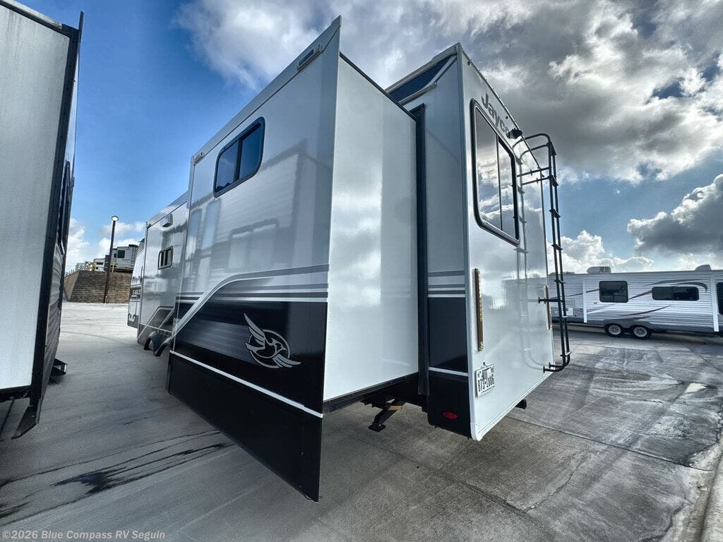 Used 2025 Jayco Eagle HT 312BHOK available in Seguin, Texas