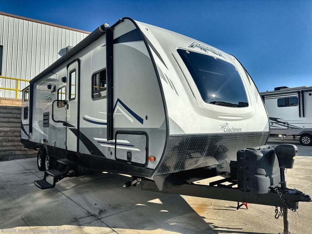 Used 2021 Coachmen Apex Ultra-Lite 289TBSS available in Seguin, Texas