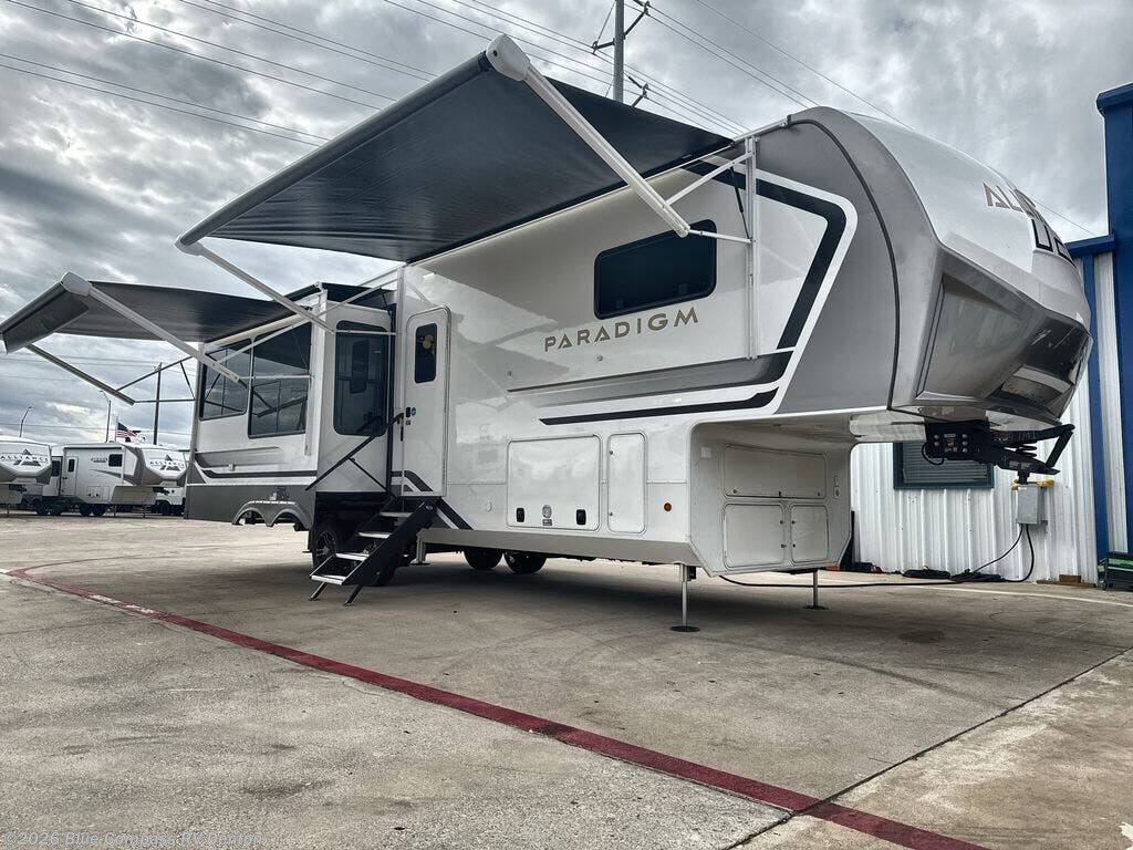 New 2026 Alliance RV Paradigm 310RL available in Denton, Texas