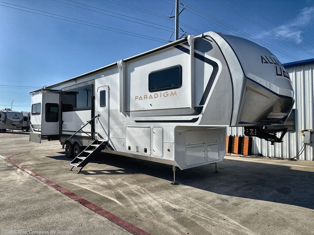 New 2026 Alliance RV Paradigm 388SP available in Denton, Texas
