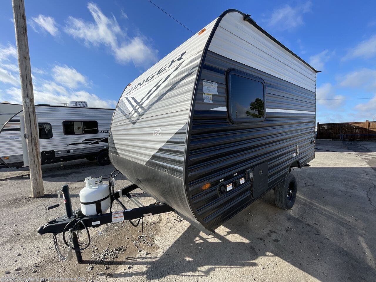 New 2026 CrossRoads Zinger Lite 12BH available in Norman, Oklahoma