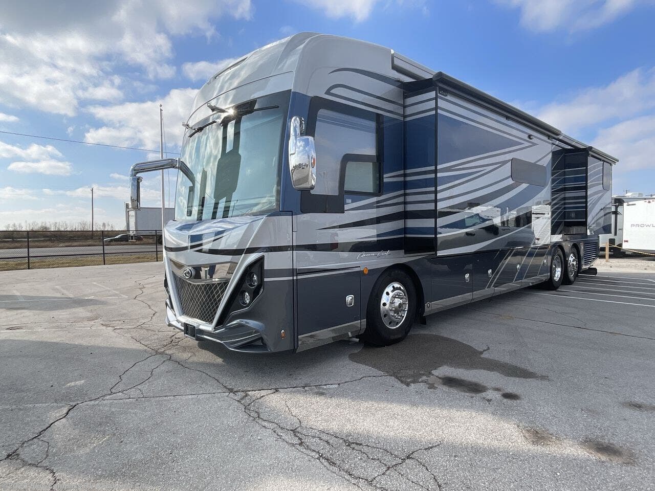 Used 2022 American Coach American Dream 39RK available in Norman, Oklahoma