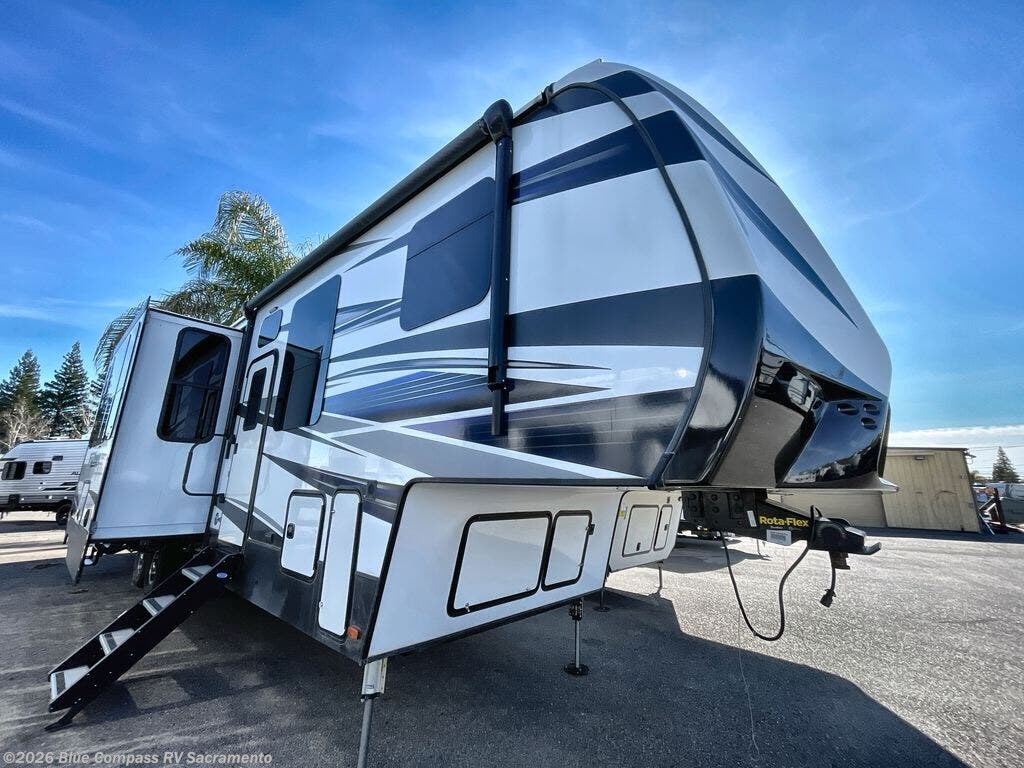 Used 2020 Keystone Fuzion 373 available in Rancho Cordova, California