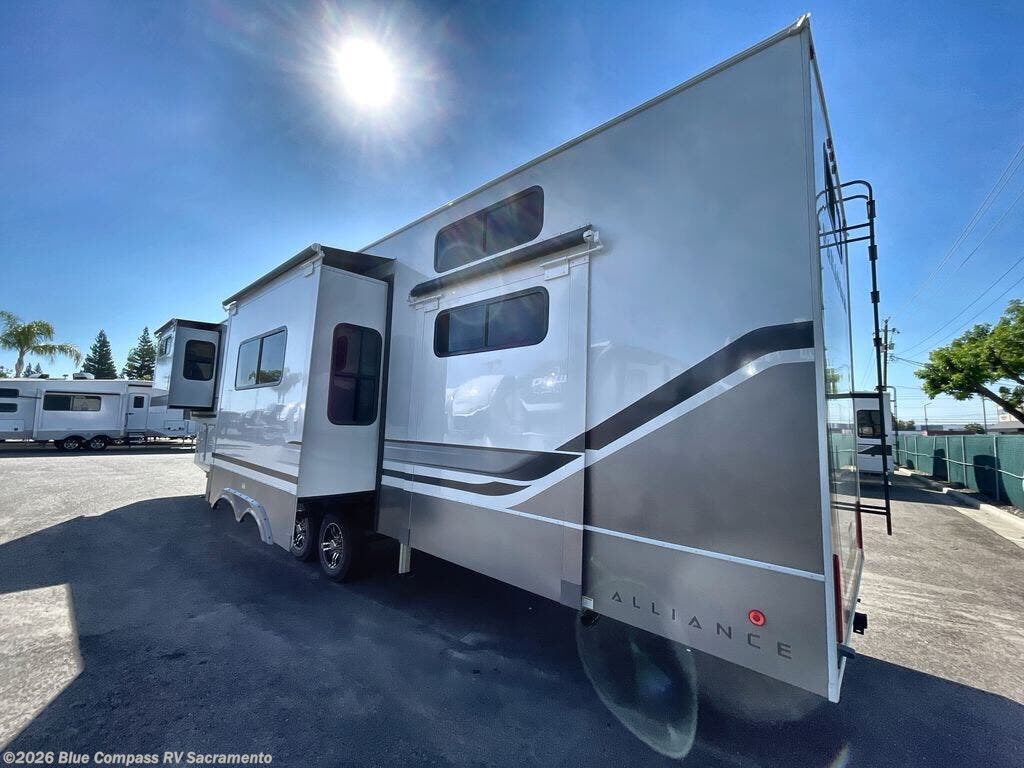 New 2026 Alliance RV Paradigm 395DS available in Rancho Cordova, California