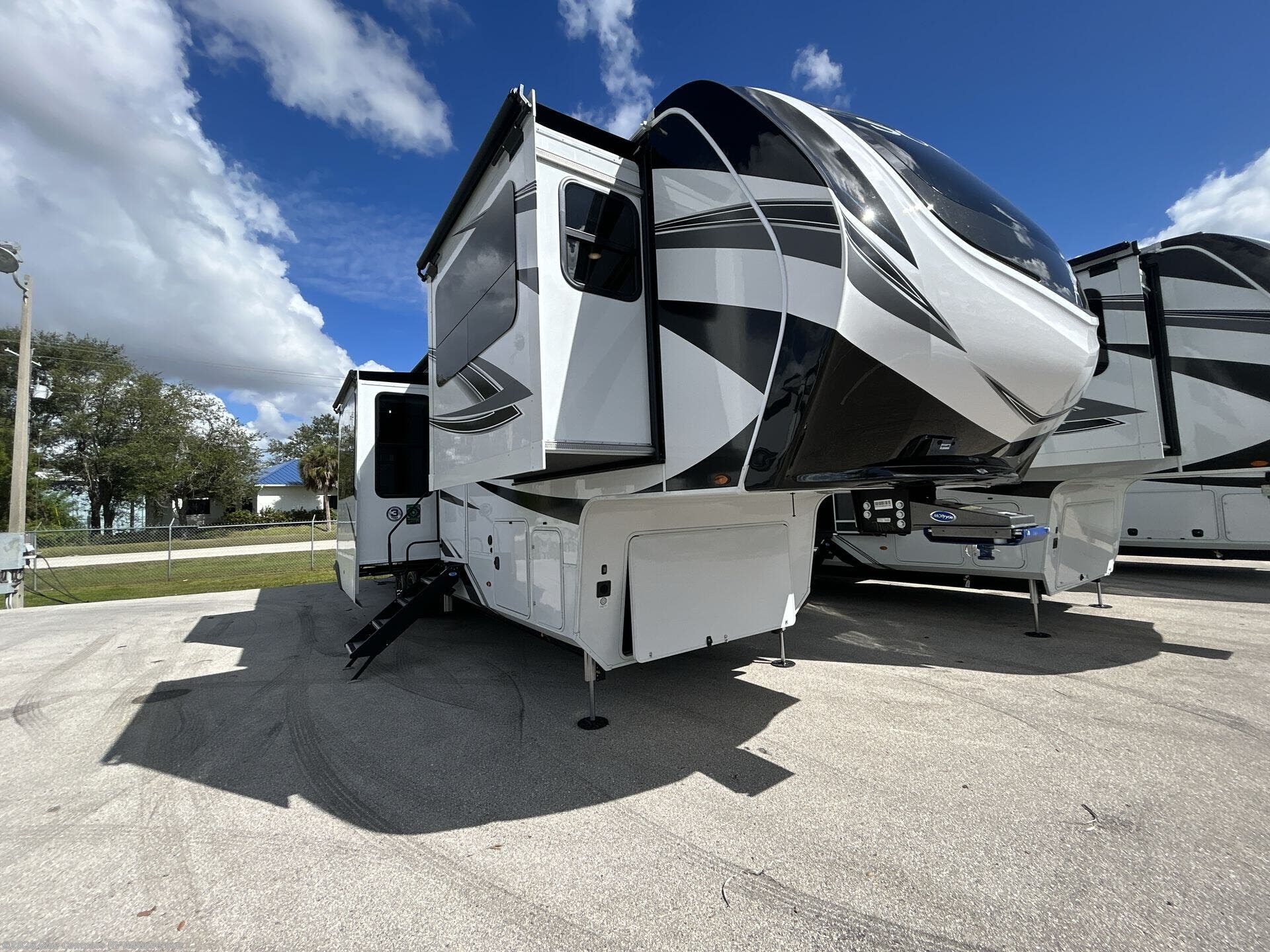 New 2026 Grand Design Solitude 380FL available in Albuquerque, New Mexico