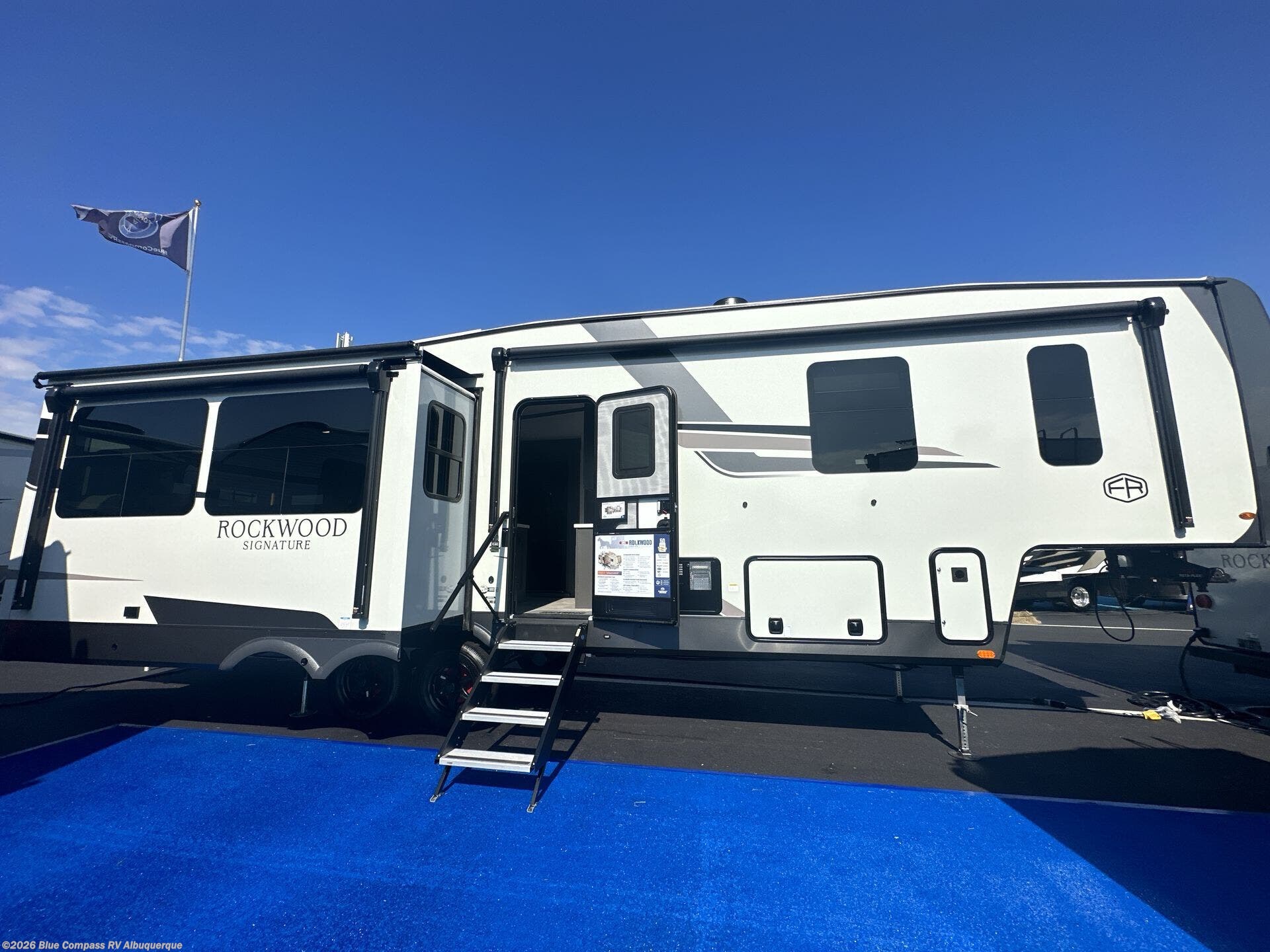 New 2026 Forest River Rockwood Signature R361RLS available in Albuquerque, New Mexico