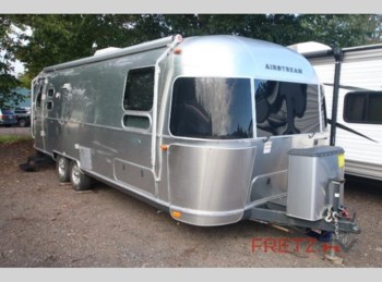 Used 2016 Airstream Flying Cloud 27FB Twin available in Souderton, Pennsylvania