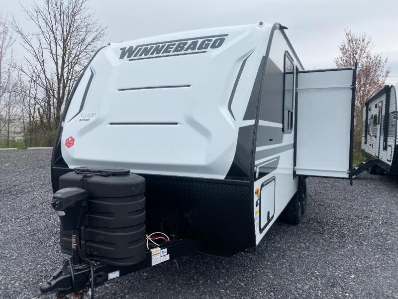 New 2025 Winnebago Micro Minnie 2108FBS available in Souderton, Pennsylvania