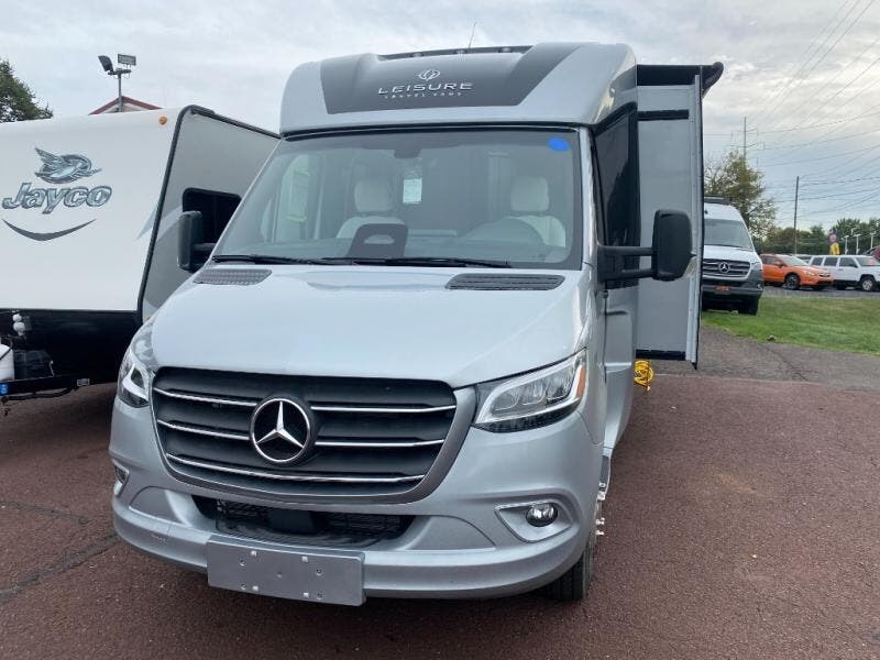 New 2026 Leisure Travel Unity U24MBL available in Souderton, Pennsylvania