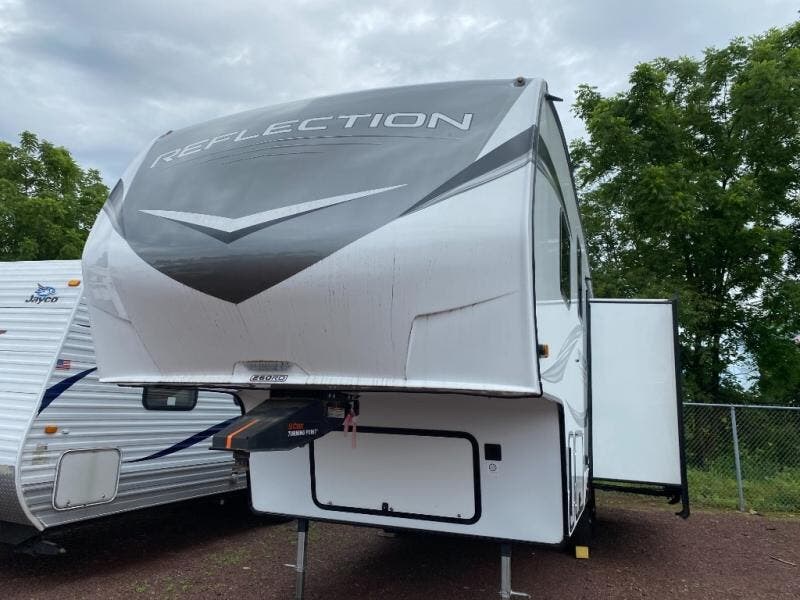 Used 2024  Grand Design Reflection 150 Series 260RD by Grand Design from Fretz RV in Souderton, PA