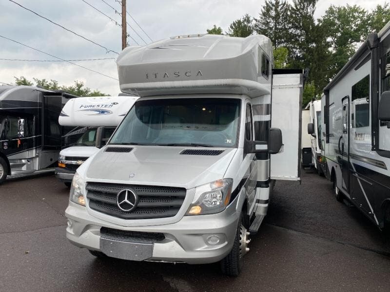 Used 2015 Itasca Navion 24M available in Souderton, Pennsylvania