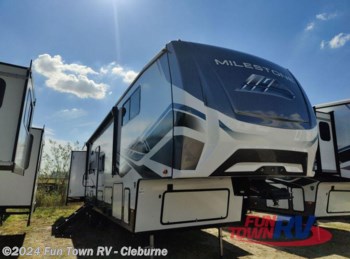 New 2023 Heartland Milestone 386BH available in Cleburne, Texas