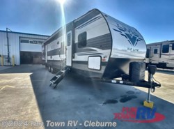 Used 2022 Palomino Puma XLE Lite 29TSS available in Cleburne, Texas
