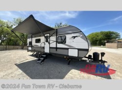 Used 2023 Heartland Trail Runner 25JM available in Cleburne, Texas