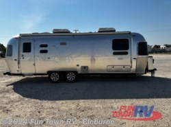 Used 2021 Airstream Flying Cloud 27FB Twin available in Cleburne, Texas