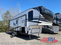 Used 2025 Keystone Arcadia Super Lite 248SLRE available in Cleburne, Texas