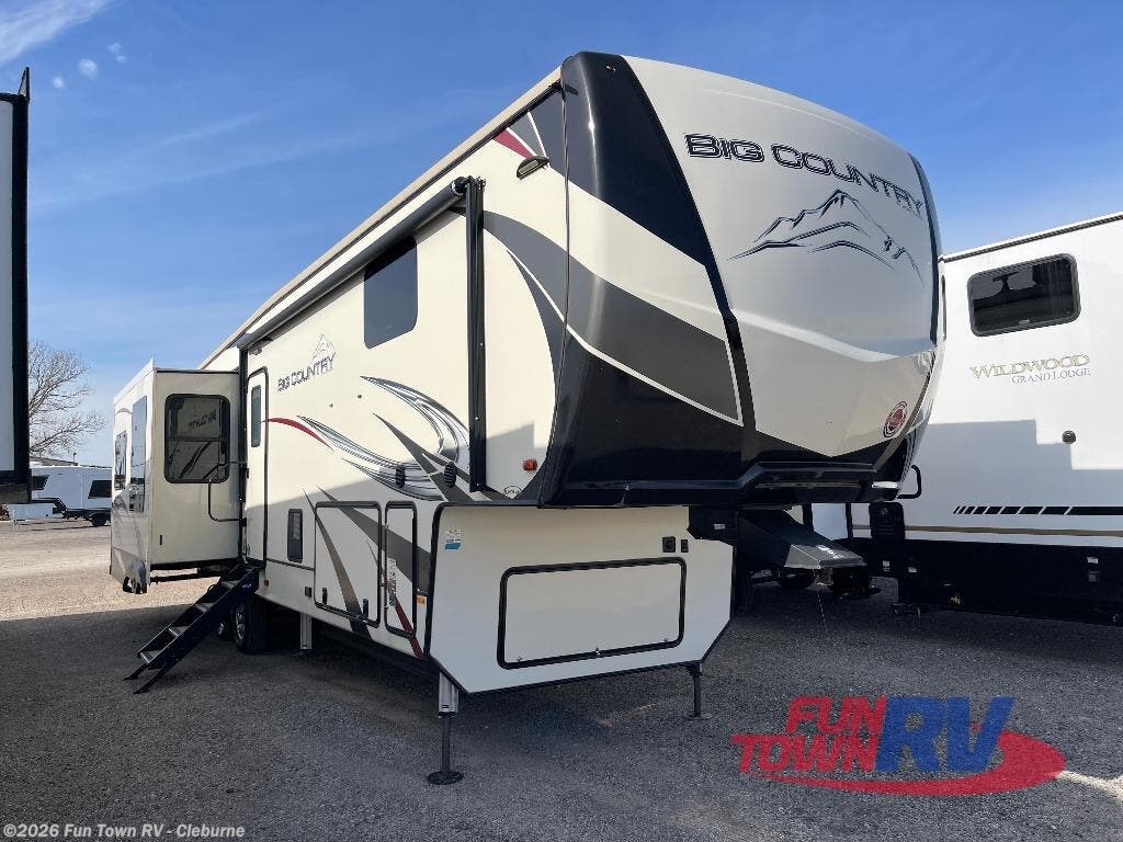 Used 2020 Heartland Big Country 3560SS available in Cleburne, Texas