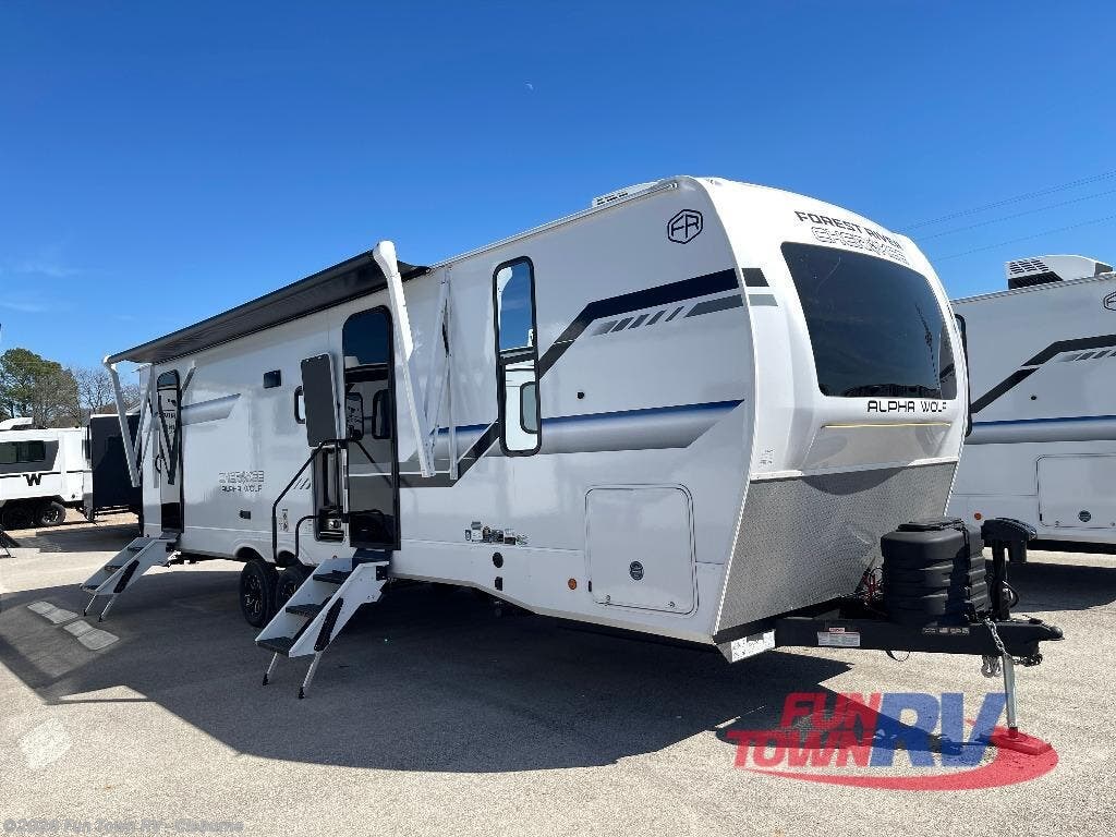 New 2026 Forest River Cherokee Alpha Wolf 26DBH available in Cleburne, Texas