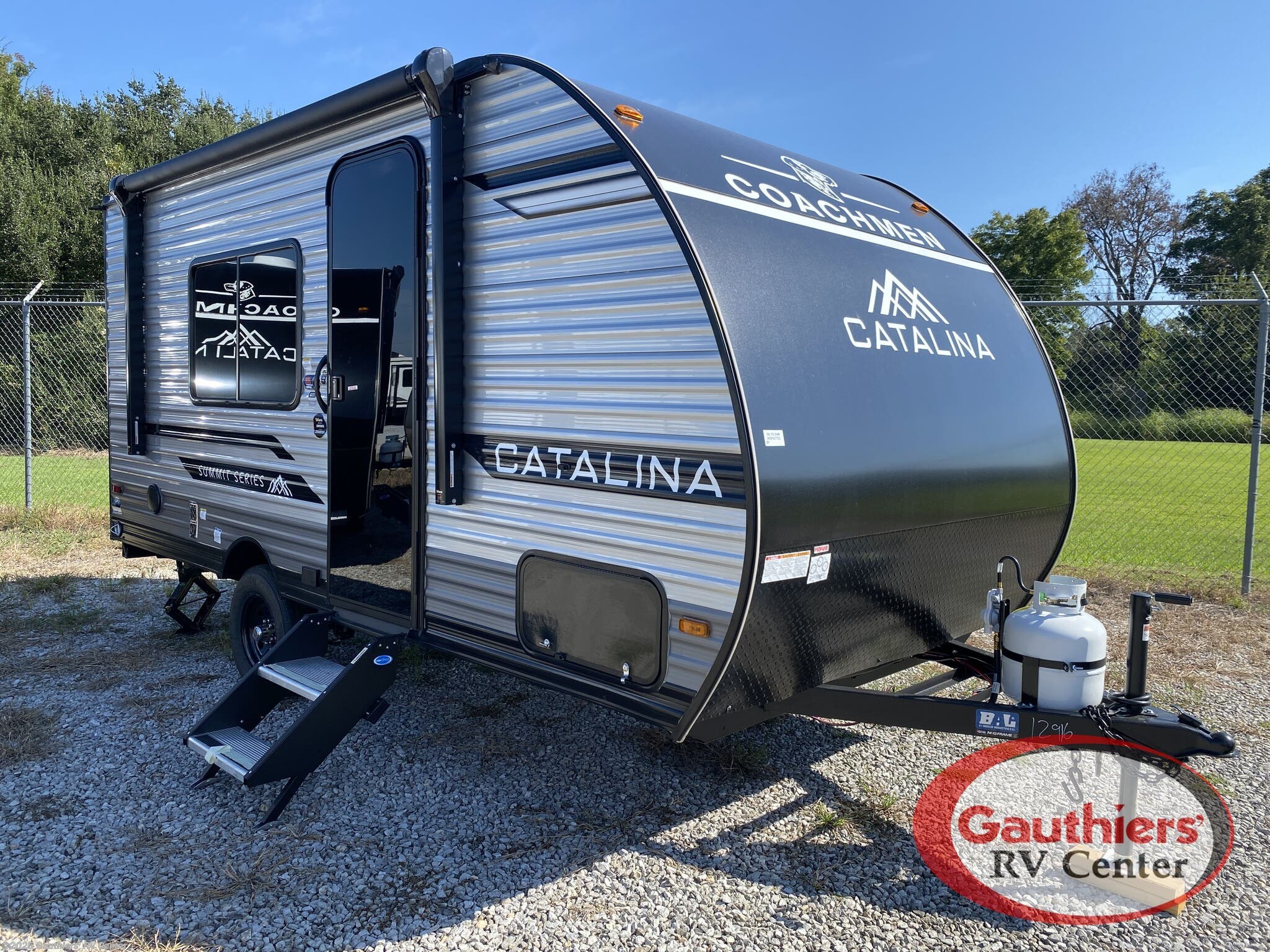 New 2026 Coachmen Catalina Summit 7 Series 154RBX available in Scott, Louisiana