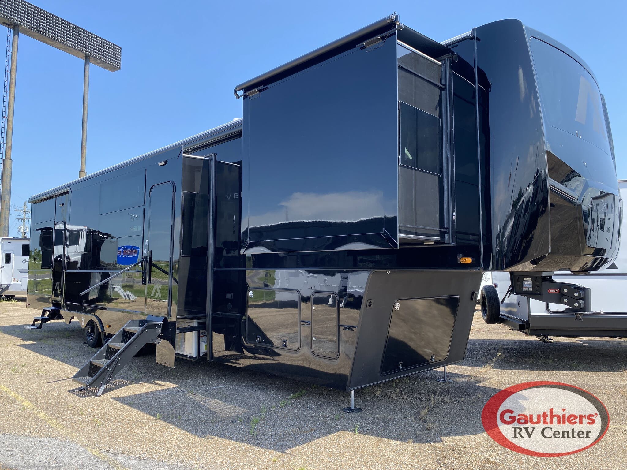 New 2027 Axiom Vendetta V4250 available in Scott, Louisiana