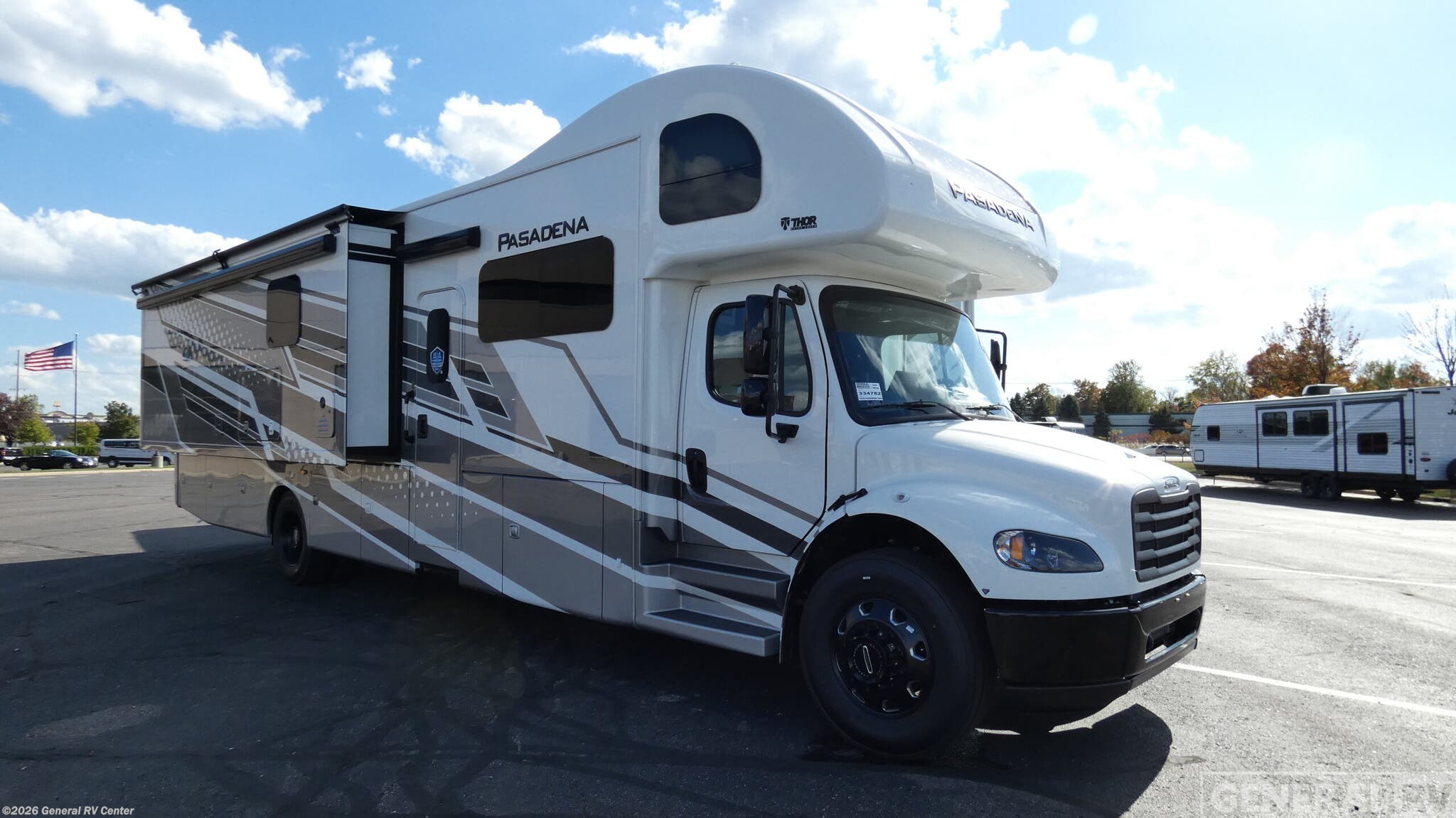 New 2026 Thor Motor Coach Pasadena SE28 available in Brownstown Township, Michigan