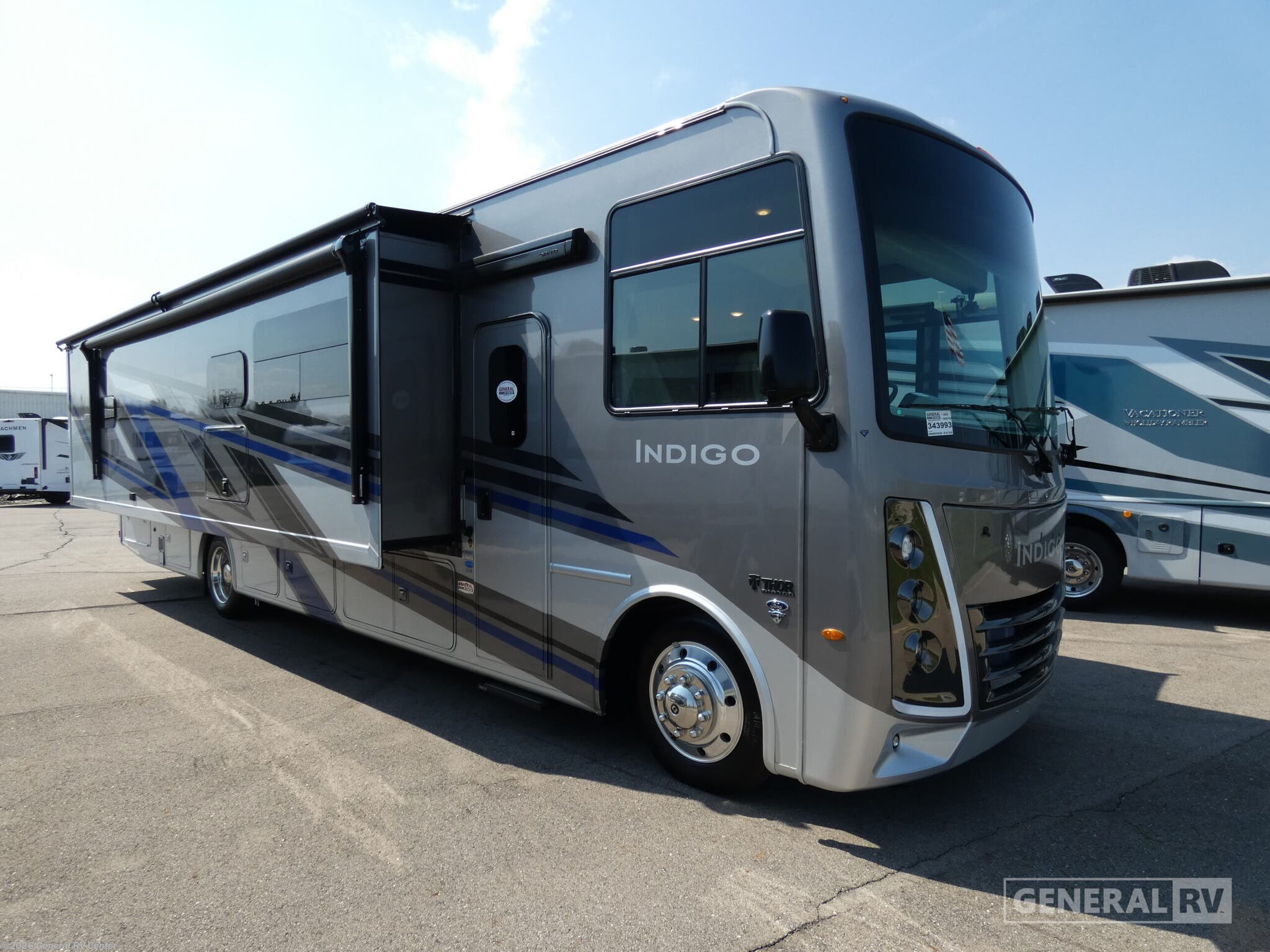 New 2026 Thor Motor Coach Indigo CC35 available in Brownstown Township, Michigan