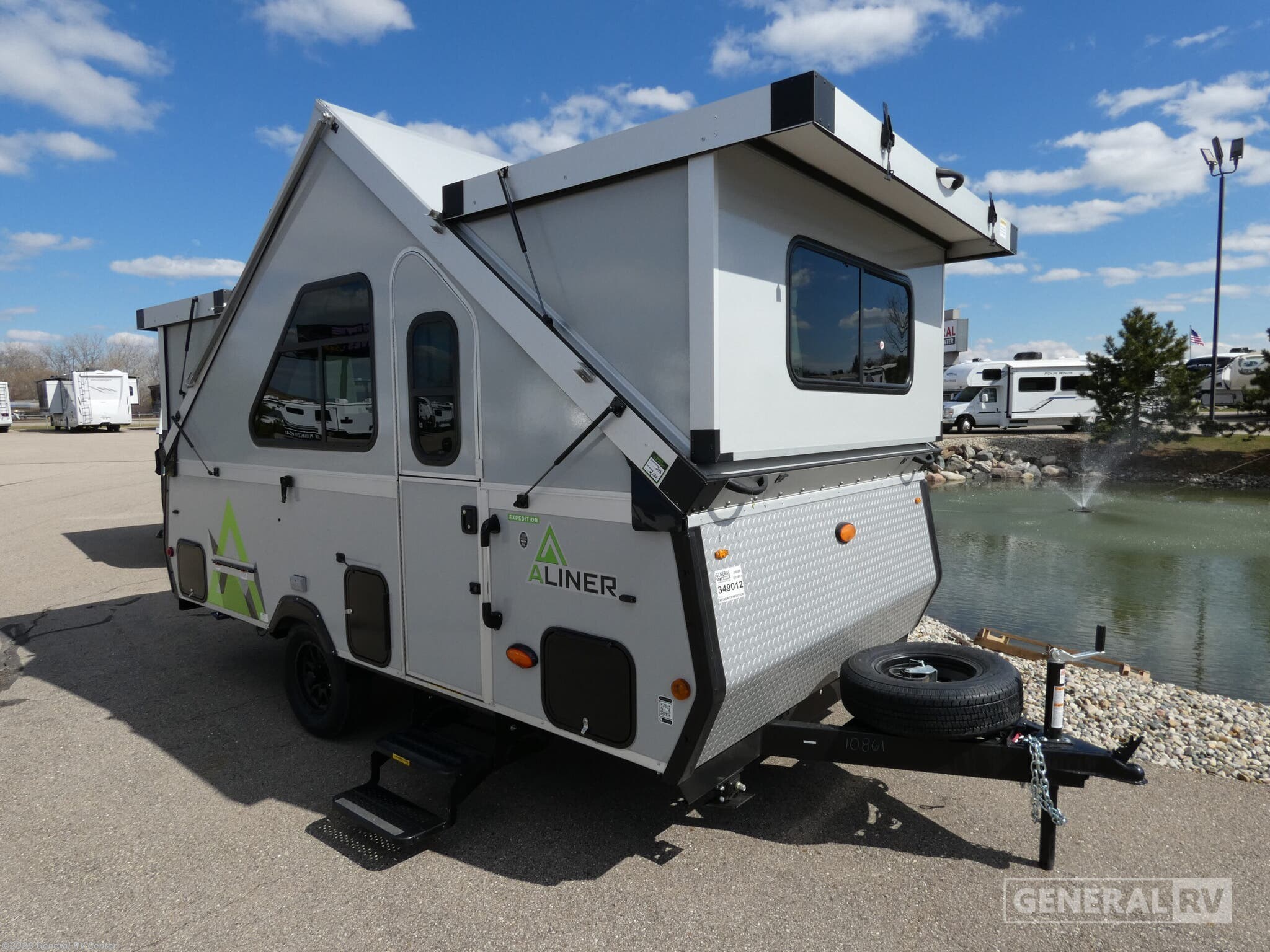 New 2026 Aliner Expedition Rear Sofa available in Brownstown Township, Michigan