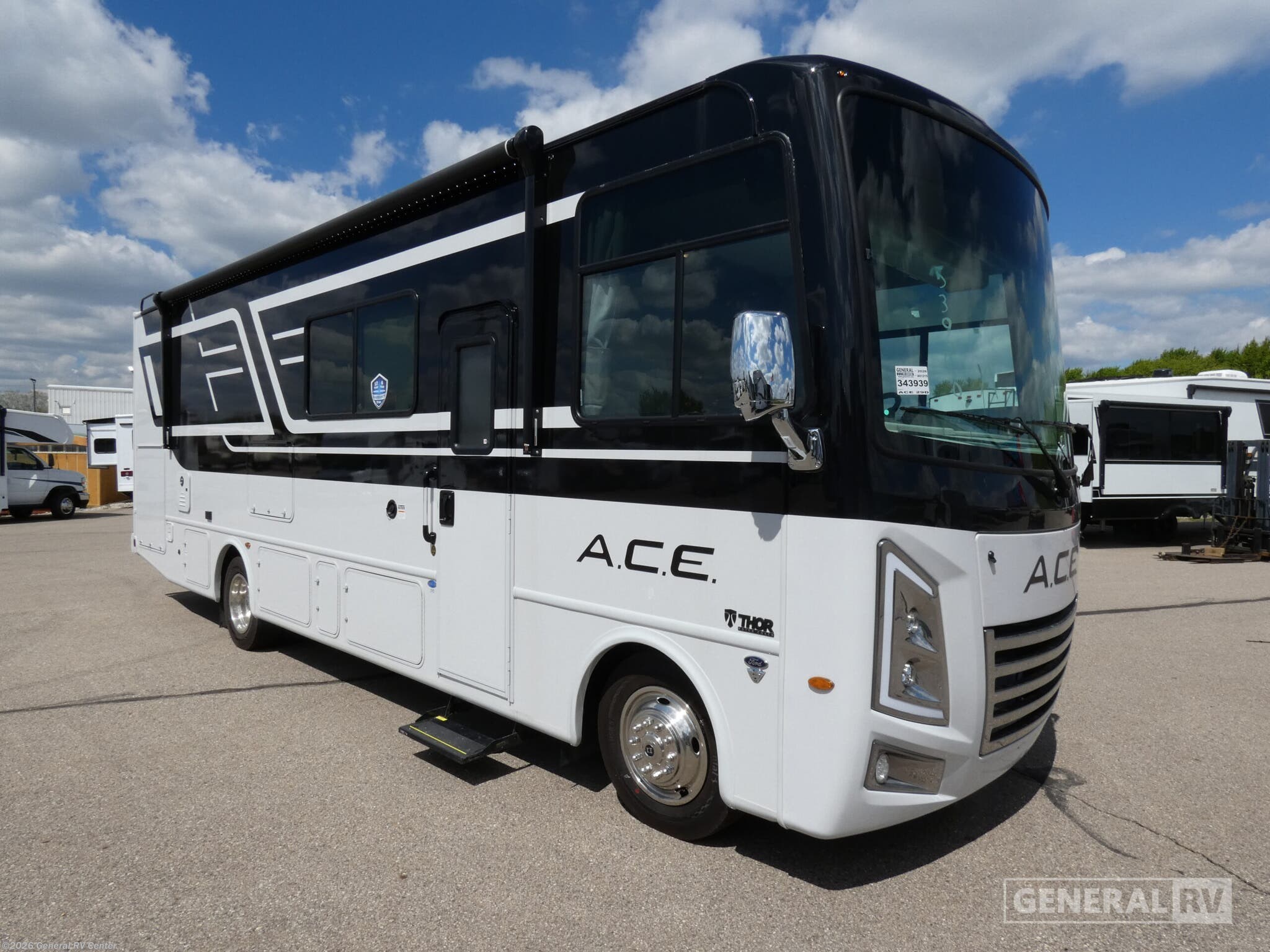 New 2026 Thor Motor Coach  ACE 29D available in Brownstown Township, Michigan