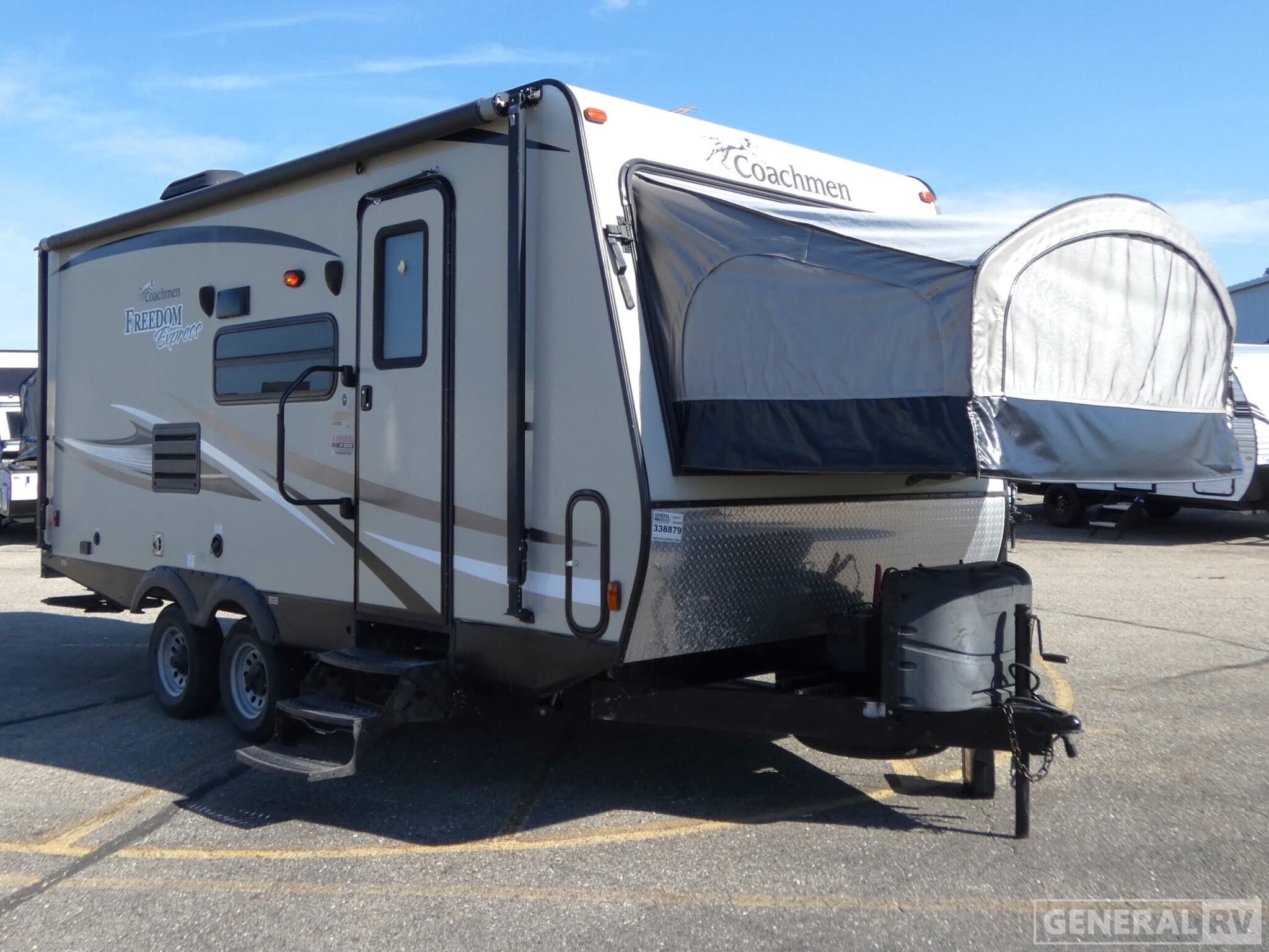 Used 2017 Coachmen Freedom Express 22DSX available in Brownstown Township, Michigan