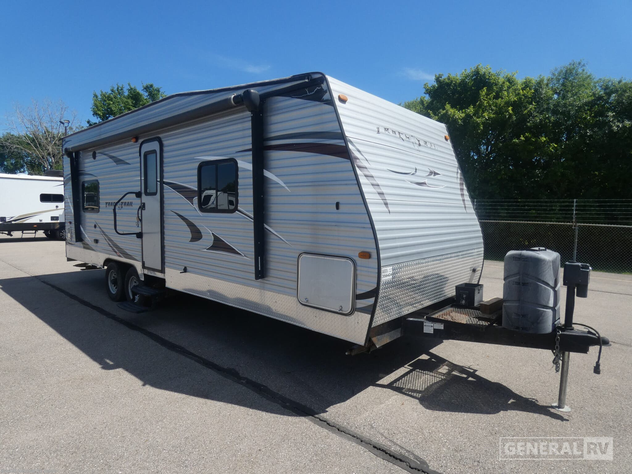 Used 2015 Gulf Stream  TRACK AND TRAIL 24RTH available in Brownstown Township, Michigan