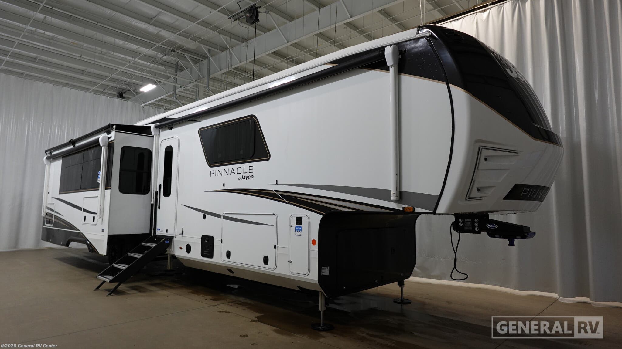 New 2027 Jayco Pinnacle 38FBRK available in Brownstown Township, Michigan