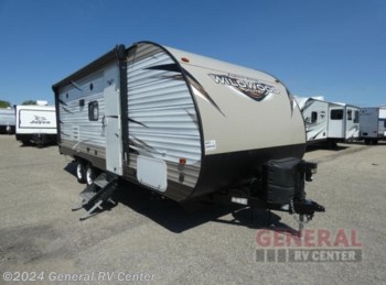 Used 2019 Forest River Wildwood X-Lite 230BHXL available in Mount Clemens, Michigan