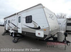 Used 2015 CrossRoads Zinger ZT270RL available in Mount Clemens, Michigan