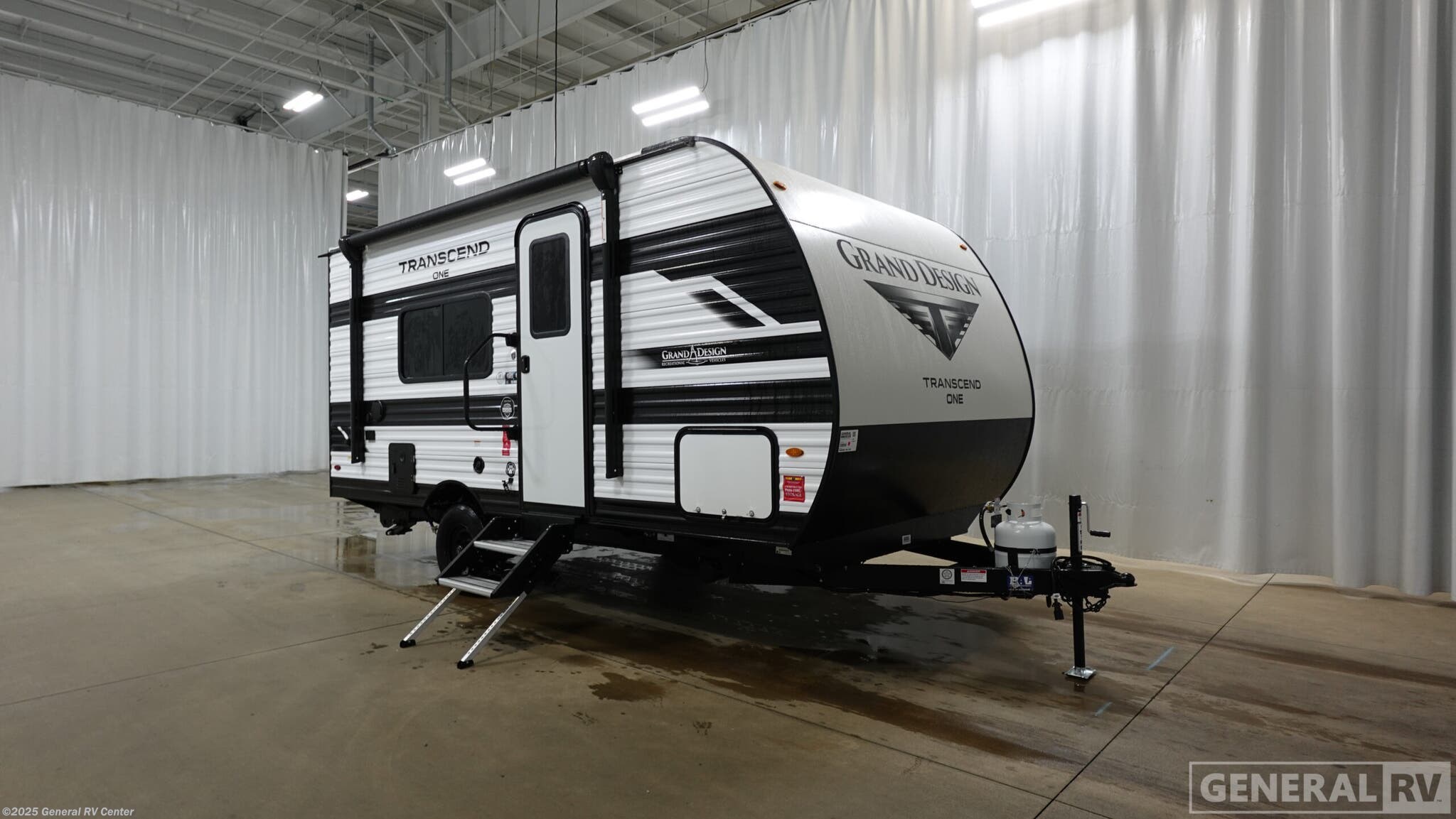 New 2026 Grand Design  TRANSCEND-ONE 151RB available in Mount Clemens, Michigan