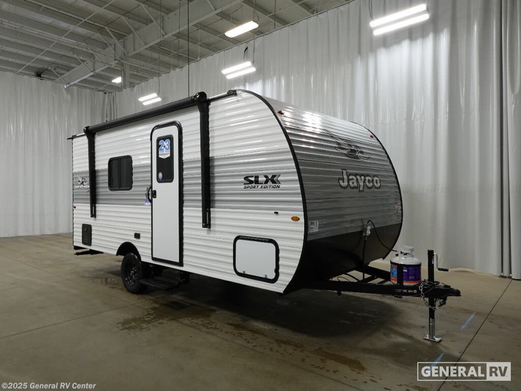New 2026 Jayco Flight 170FQ available in Mount Clemens, Michigan