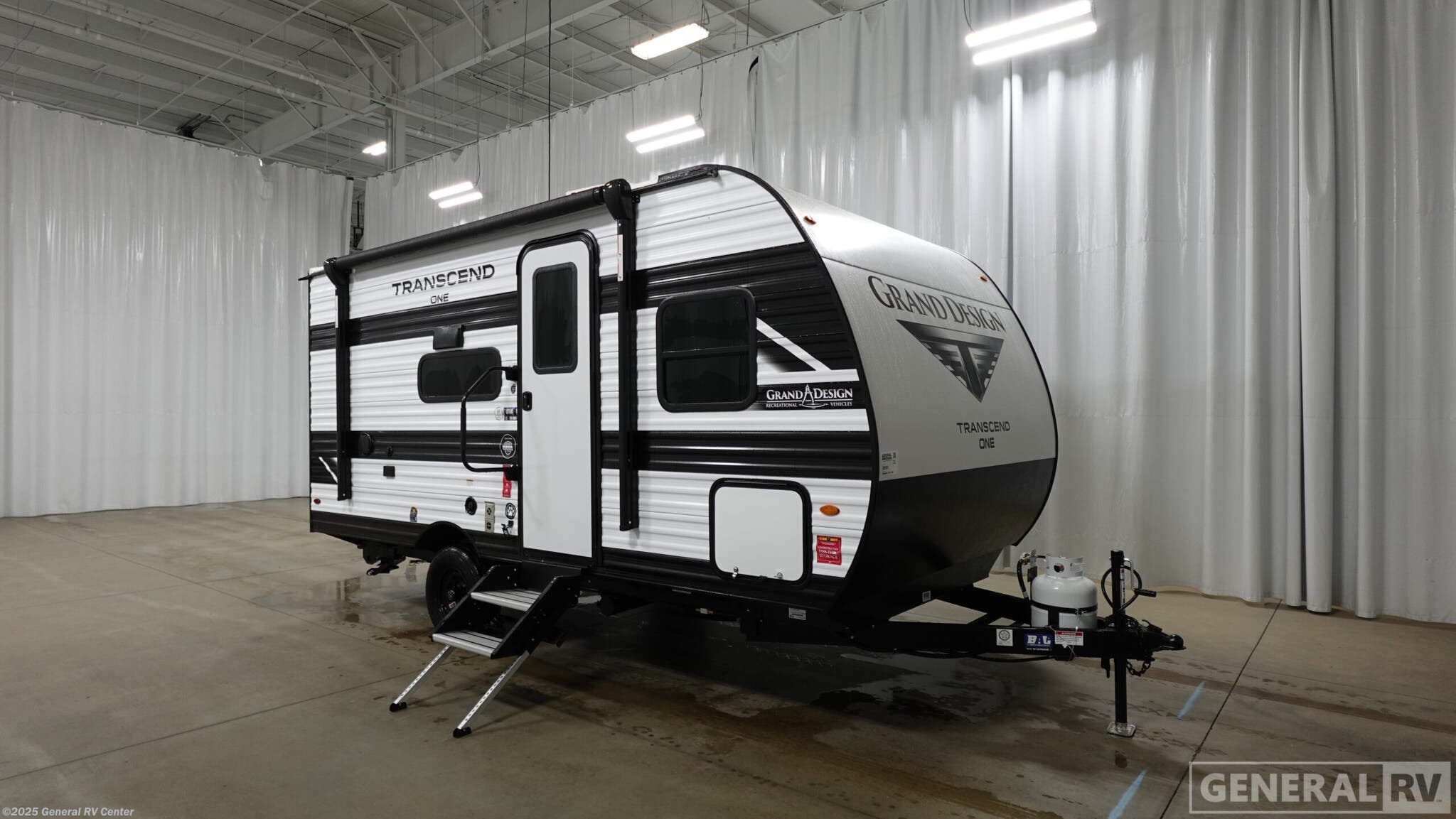 New 2026 Grand Design Transcend One 151BH available in Mount Clemens, Michigan