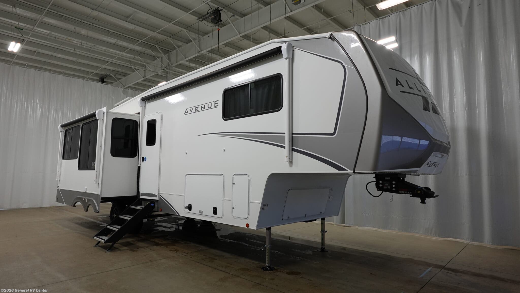New 2026 Alliance RV Avenue 32RLS available in Mount Clemens, Michigan