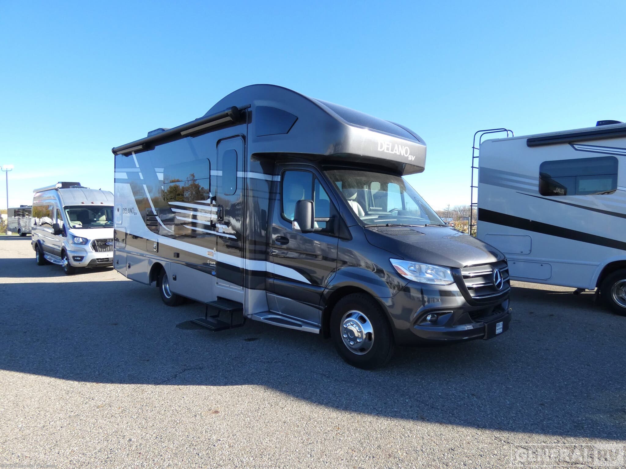 Used 2023 Thor Motor Coach Delano 24FB-SV available in Mount Clemens, Michigan