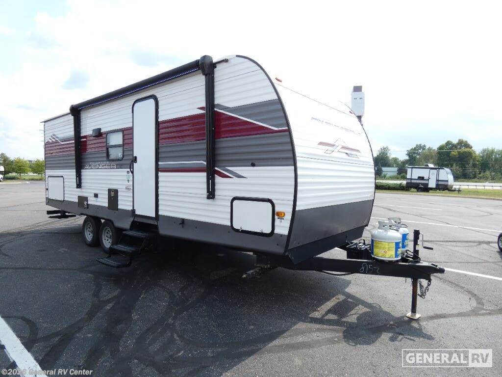 Used 2024 Prime Time Avenger LE 24BHSLE available in Mount Clemens, Michigan