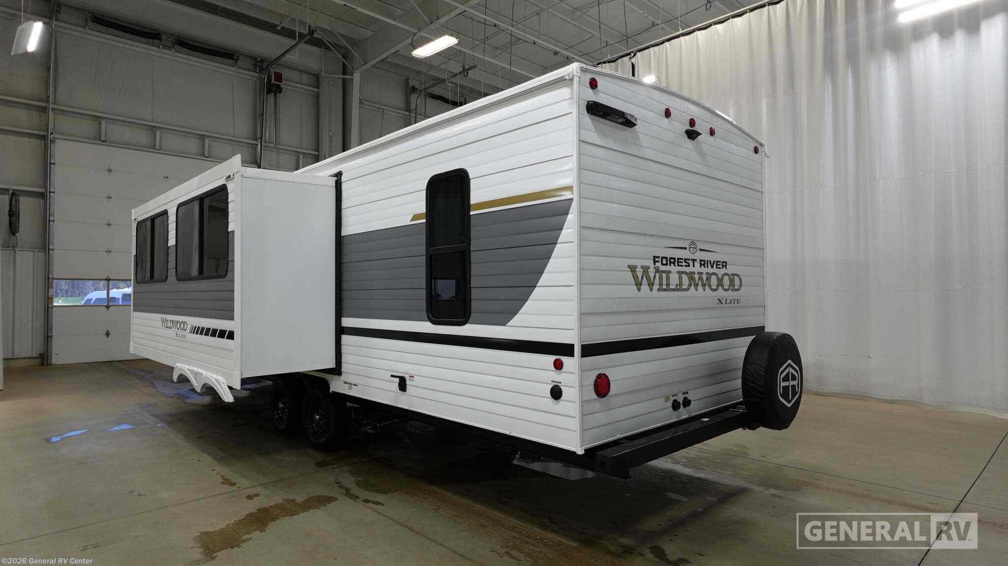 New 2026 Forest River Wildwood 273QBXL available in Mount Clemens, Michigan