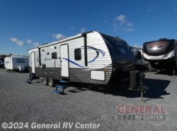 Used 2017 CrossRoads Zinger ZT28BH available in Elizabethtown, Pennsylvania