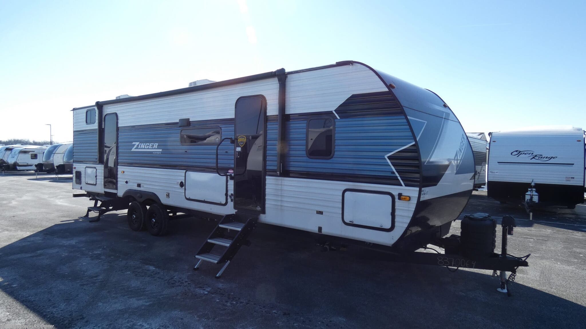 Used 2025 CrossRoads Zinger 328SB available in Elizabethtown, Pennsylvania