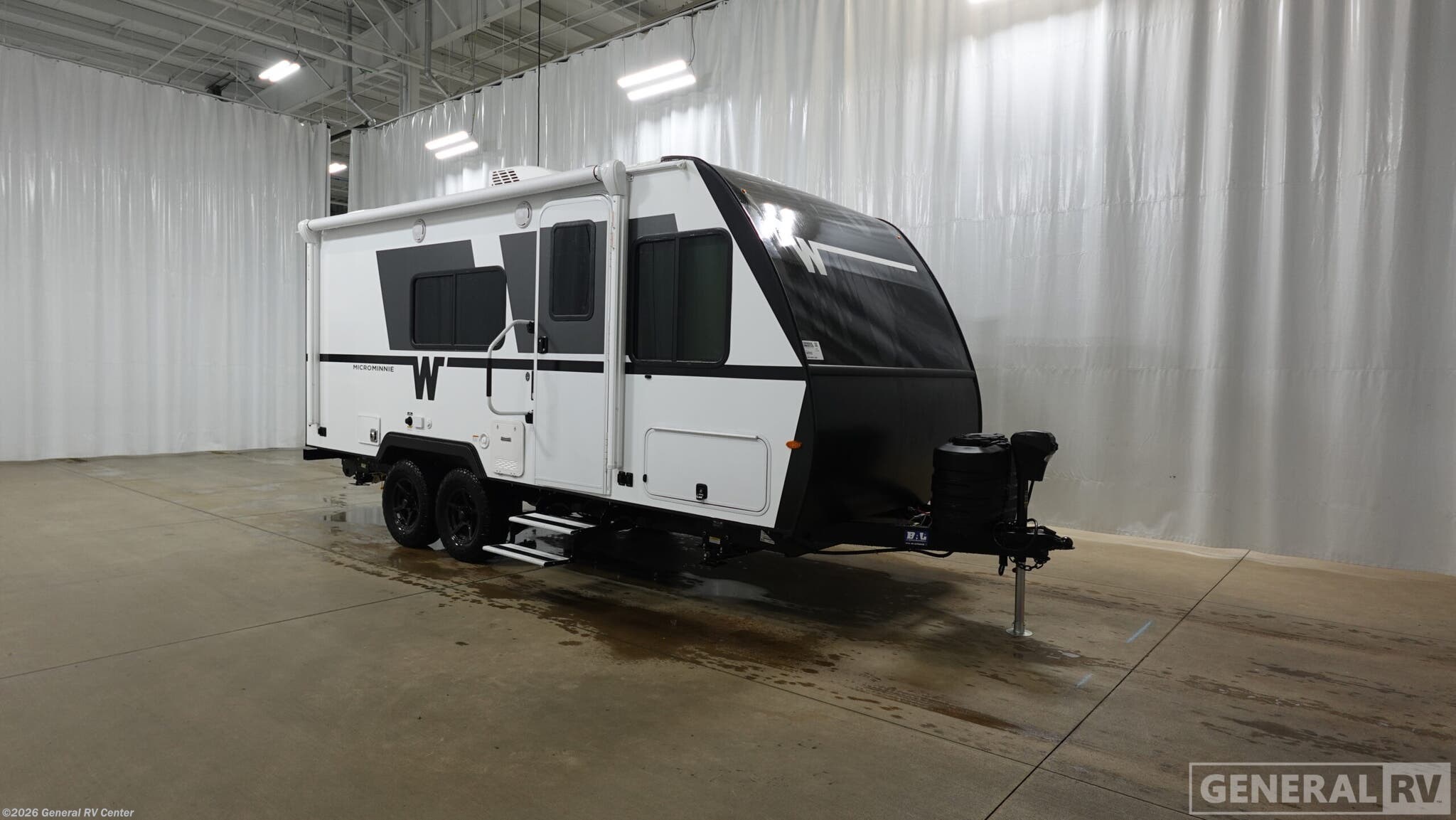 New 2026 Winnebago Micro Minnie 2100BH available in Elizabethtown, Pennsylvania