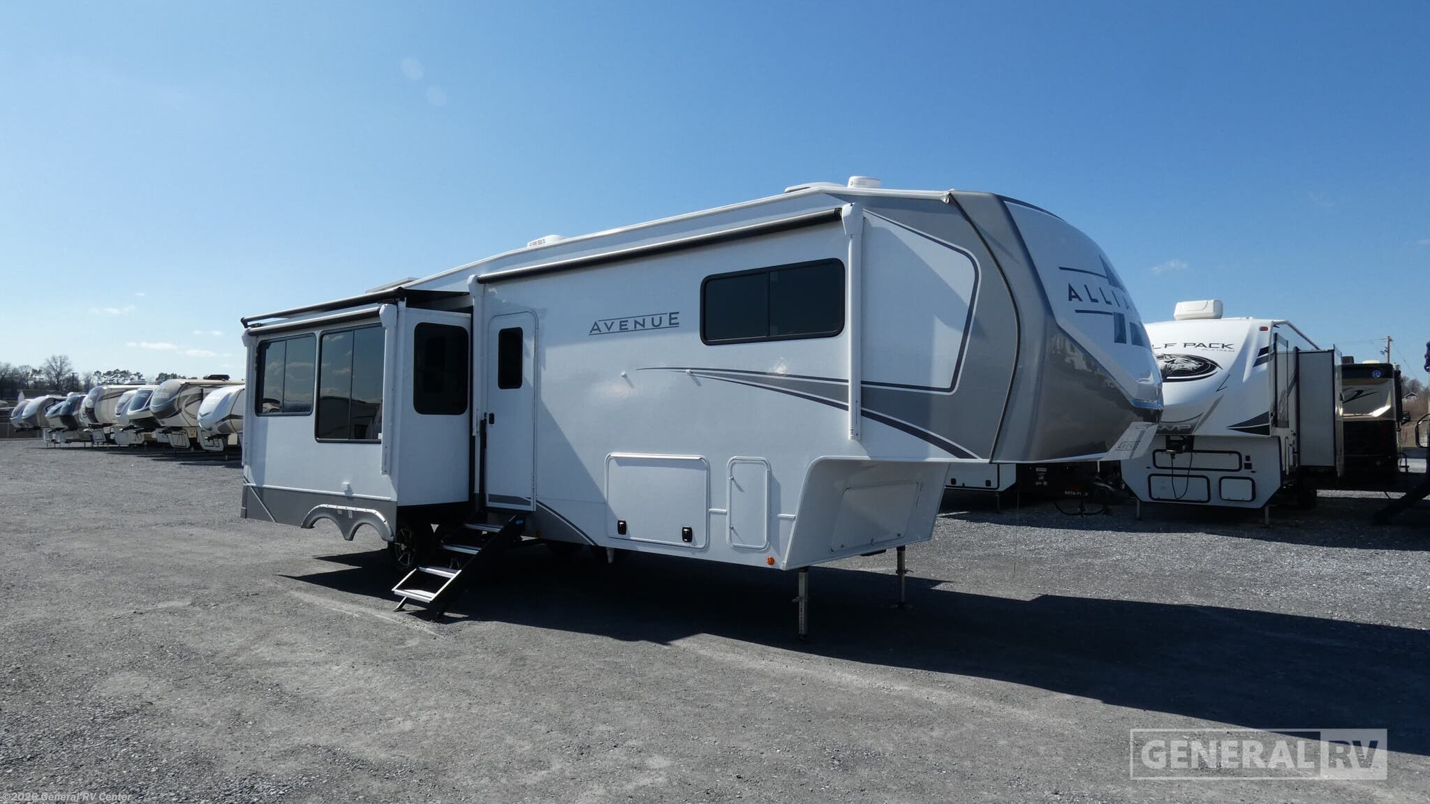 New 2026 Alliance RV Avenue 32RLS available in Elizabethtown, Pennsylvania