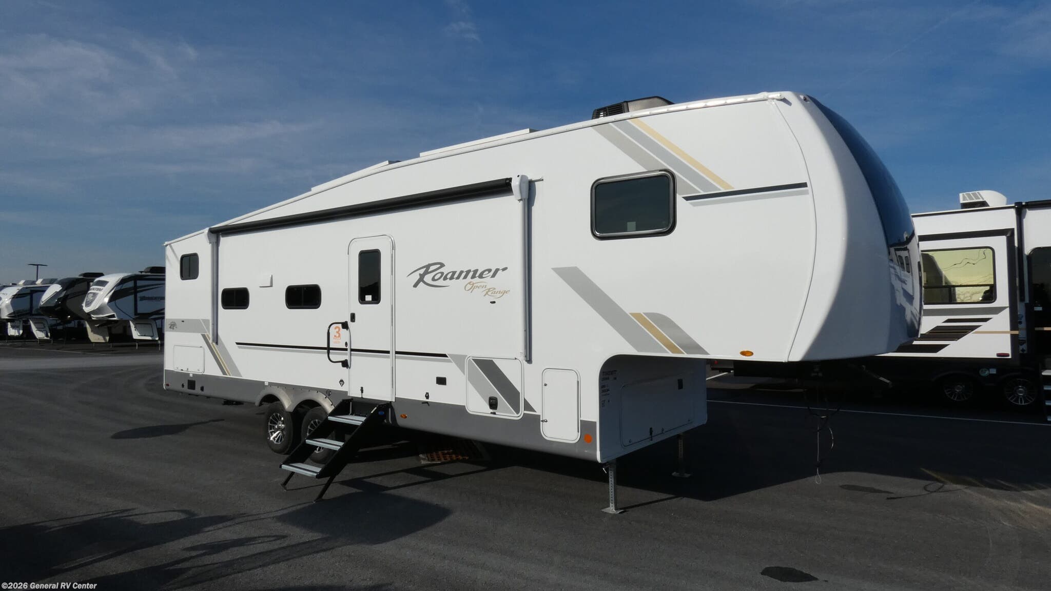 New 2026 Highland Ridge  ROAMER LIGHT DUTY 28DBSS available in Elizabethtown, Pennsylvania