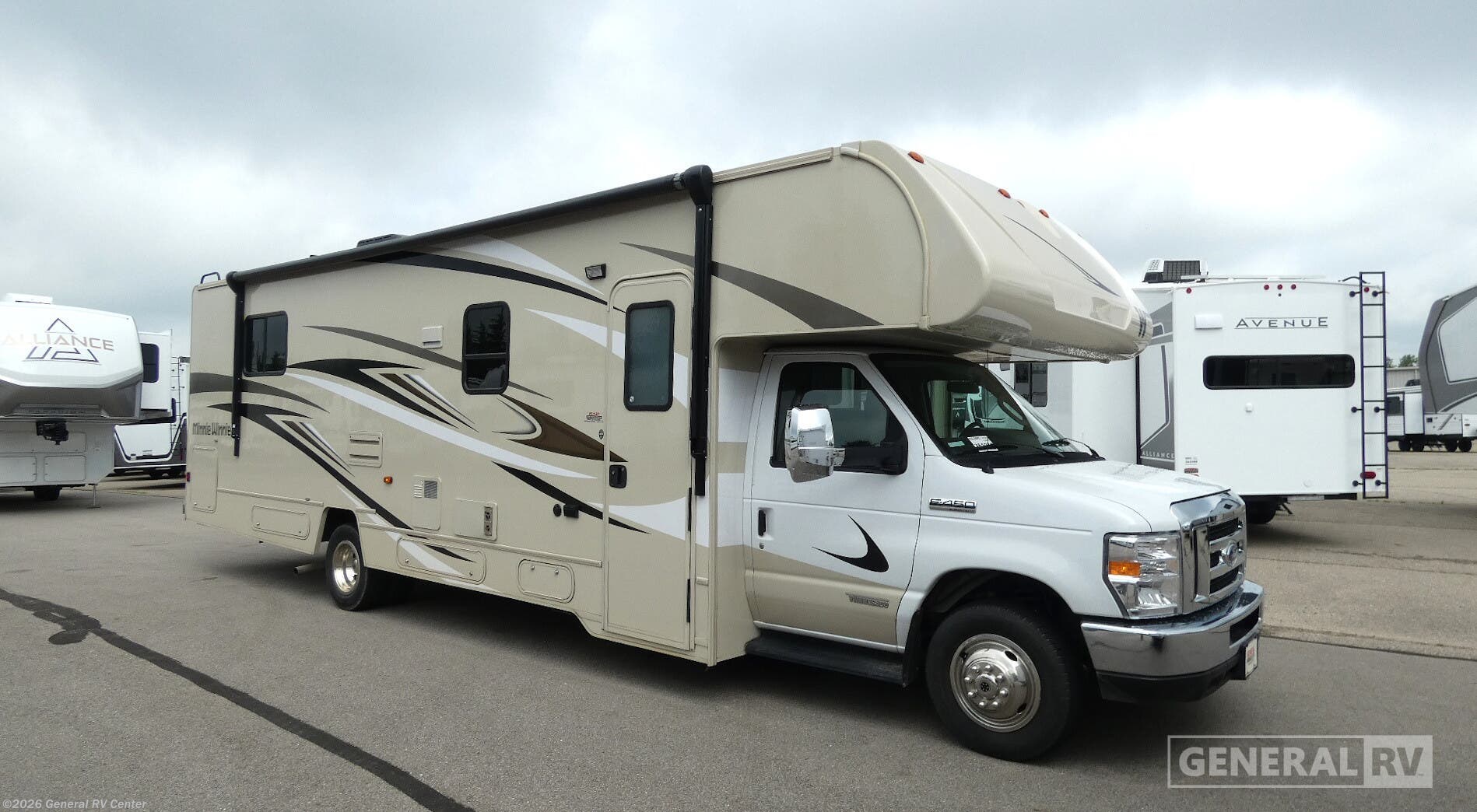Used 2020 Winnebago Minnie Winnie 31K available in Wayland, Michigan